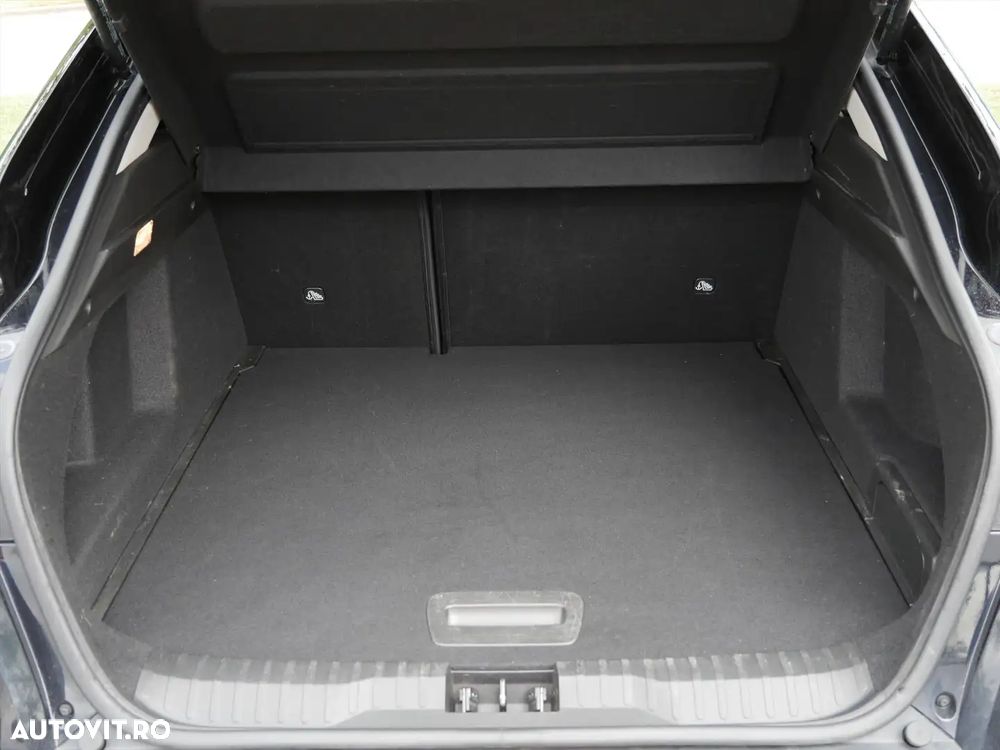 Renault Arkana E-TECH 145 Evolution - 8