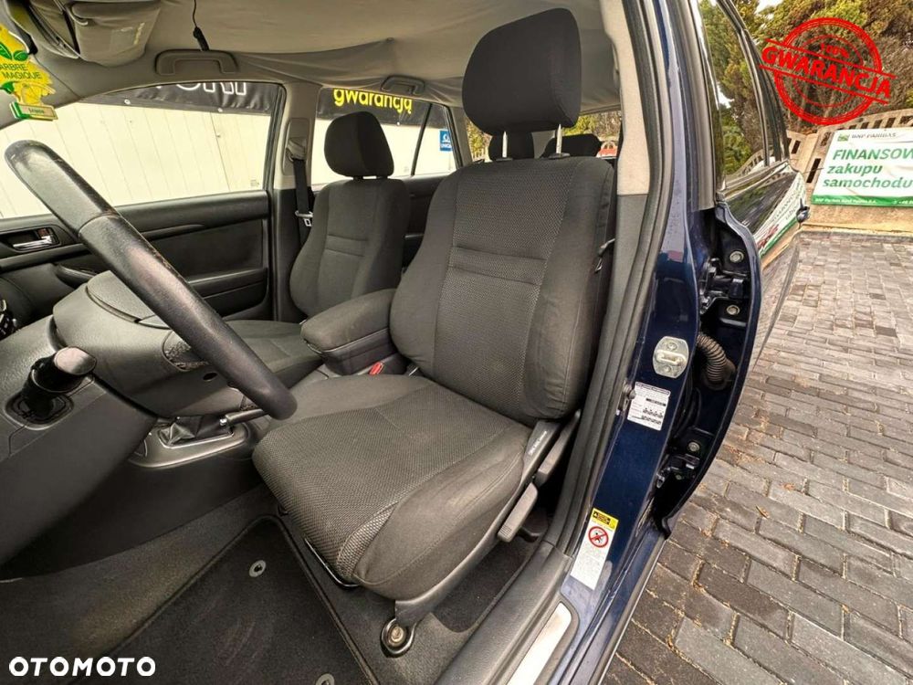Toyota Avensis - 15