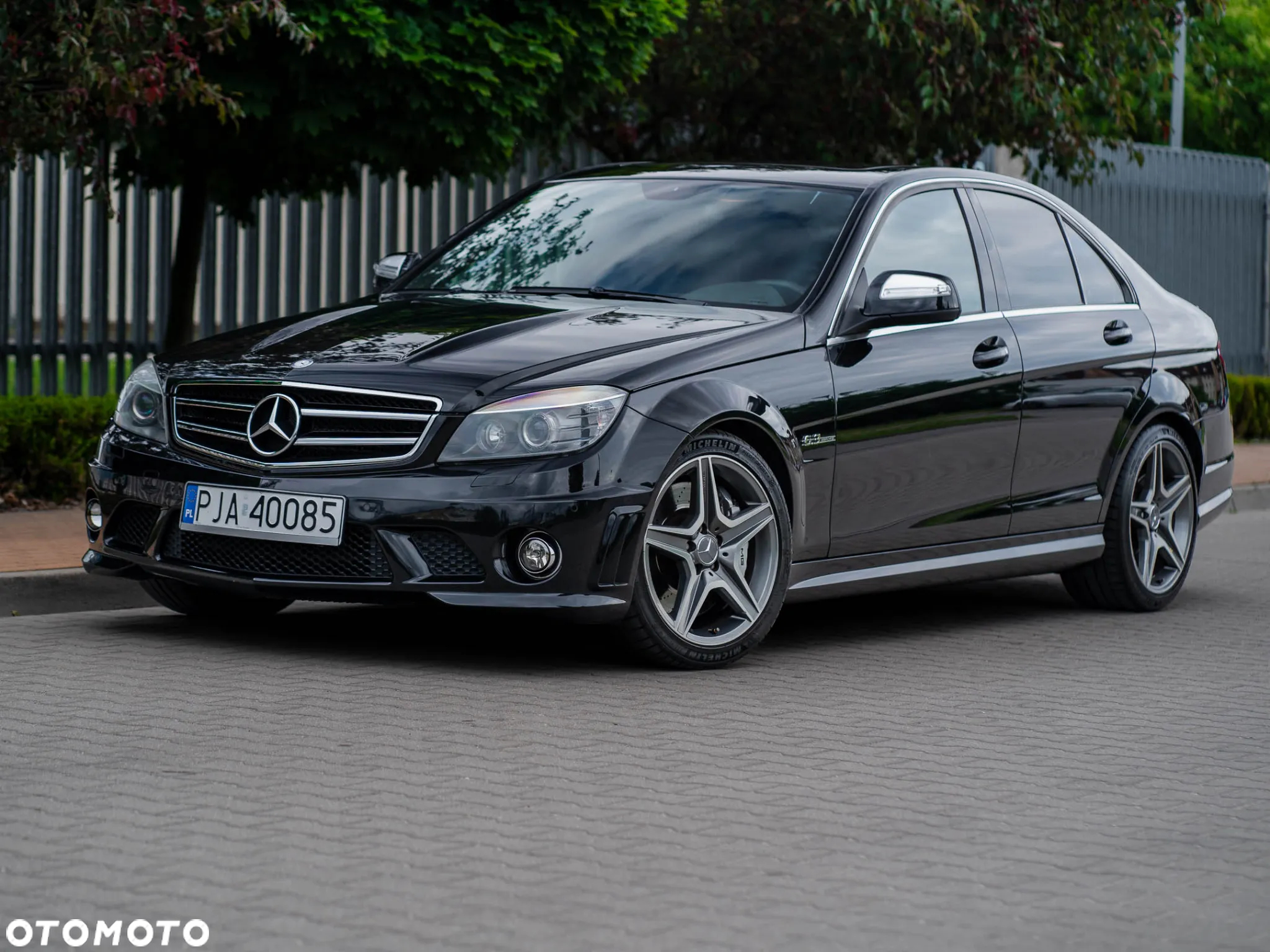Mercedes-Benz Klasa C 63 AMG - 17