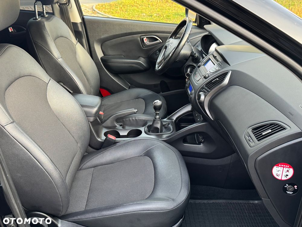 Hyundai ix35 blue 1.6 2WD Finale Silver - 33
