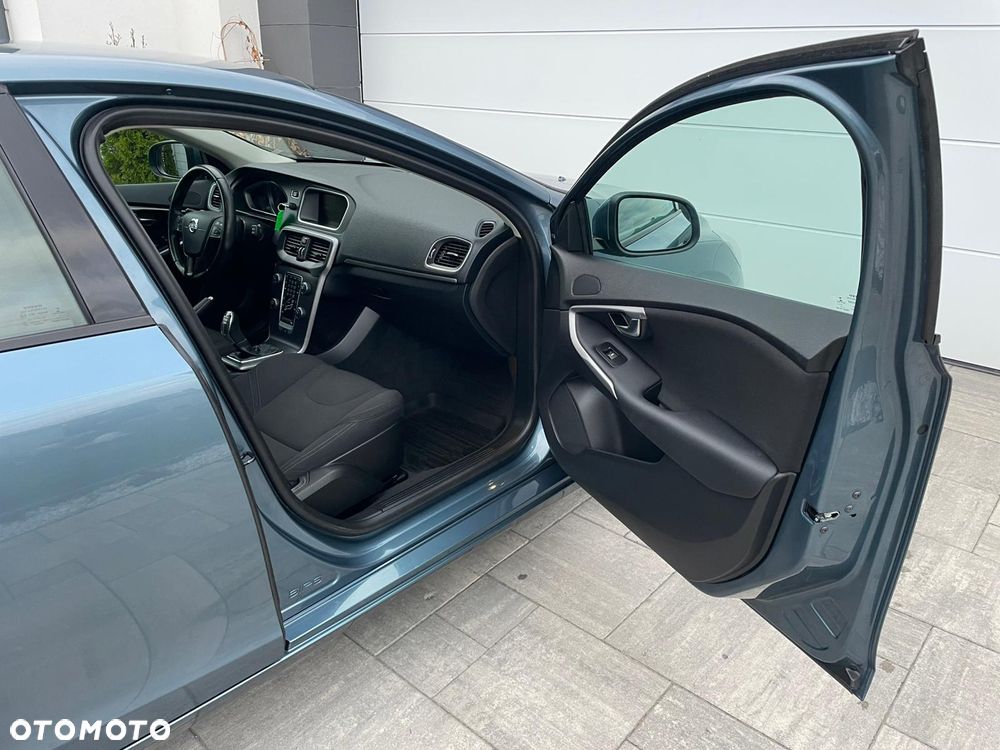 Volvo V40 D2 Summum - 20