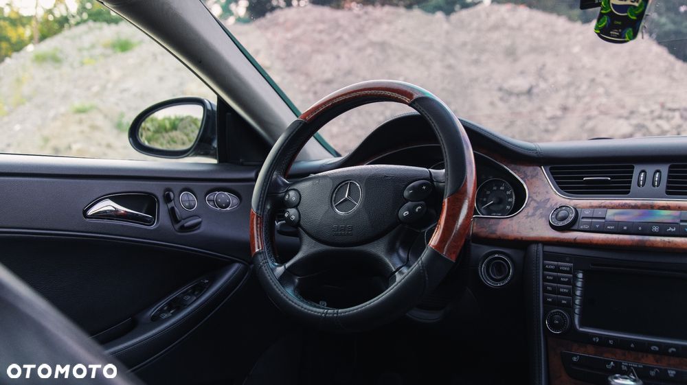 Mercedes-Benz CLS - 16