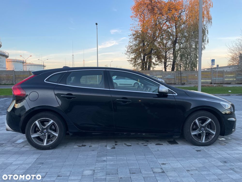Volvo V40 D2 Drive-E R-Design Kinetic - 4