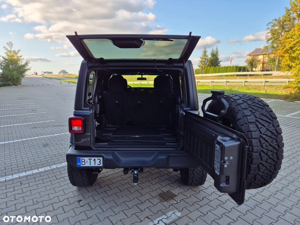 Jeep Wrangler 3.6 Unlim Black Edition II - 14