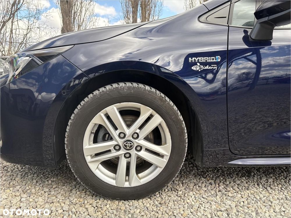 Toyota Corolla 1.8 Hybrid Comfort - 17