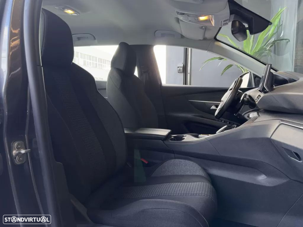 Peugeot 5008 BlueHDI 130 EAT8 Active Pack - 42