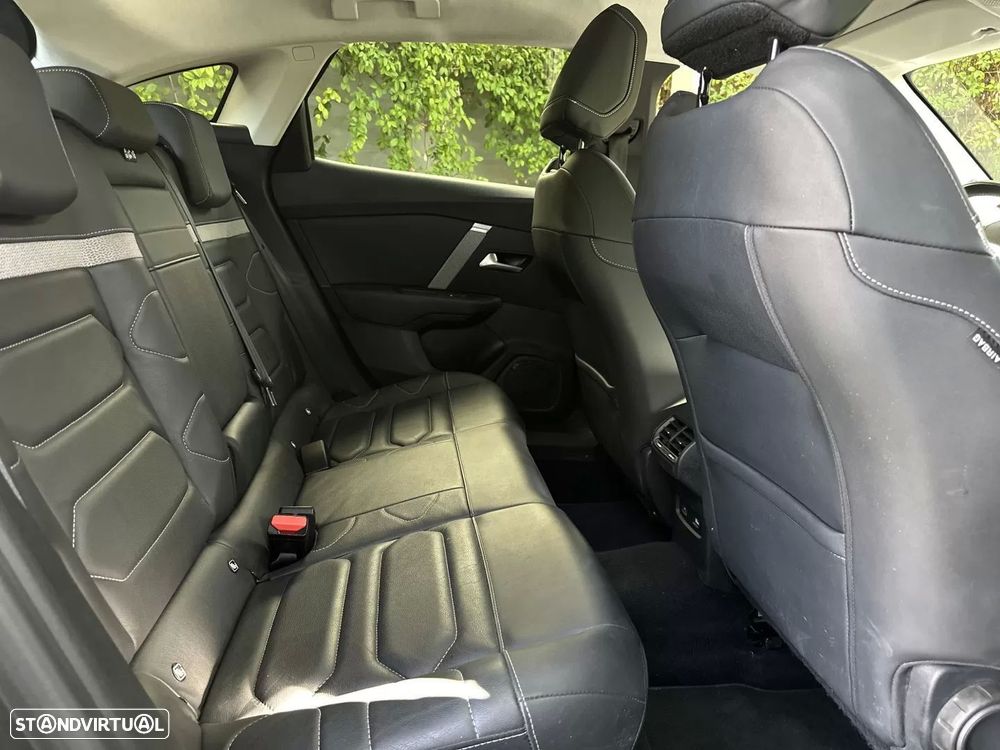 Citroën C4 PureTech 130 Stop&Start EAT8 SHINE - 20