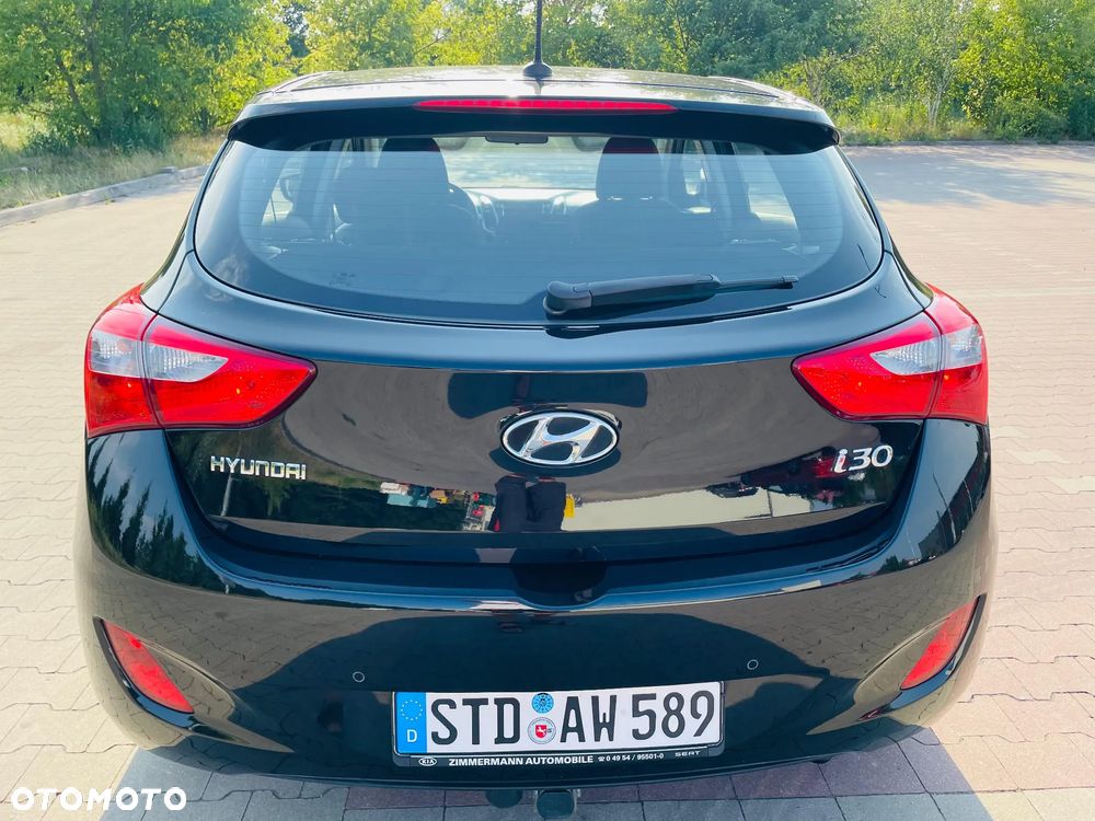 Hyundai i30 blue 1.6 GDI YES Gold - 4