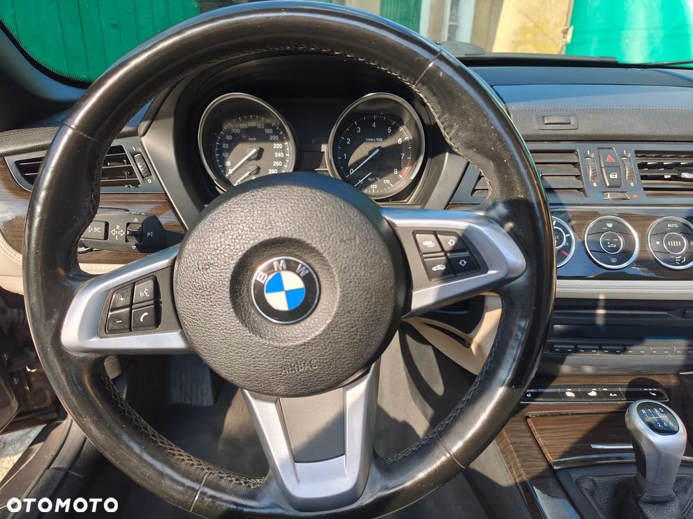 BMW Z4 23i sDrive - 12