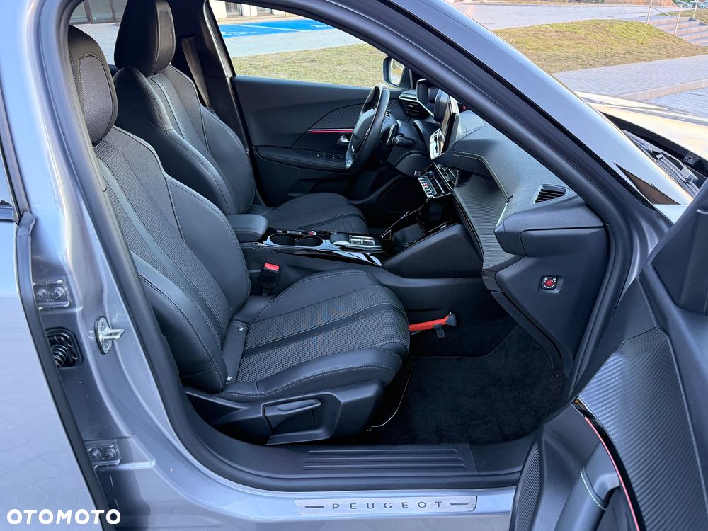 Peugeot 2008 1.5 BlueHDi GT S&S EAT8 - 24