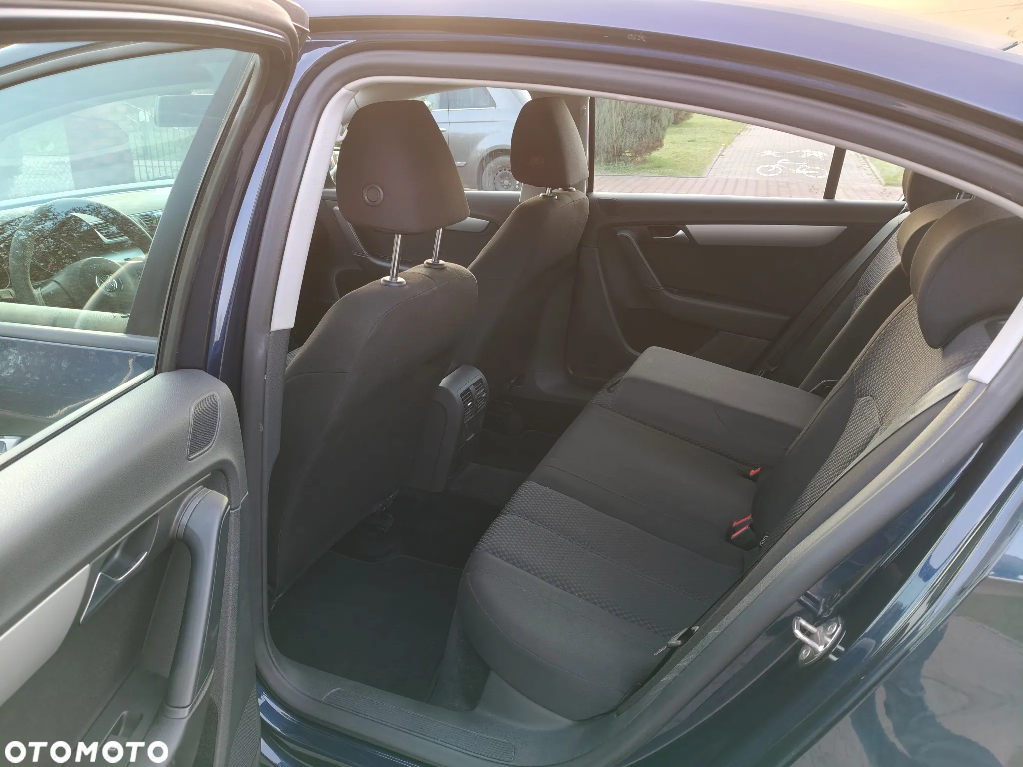 Volkswagen Passat 1.4 TSI BMT Trendline - 17