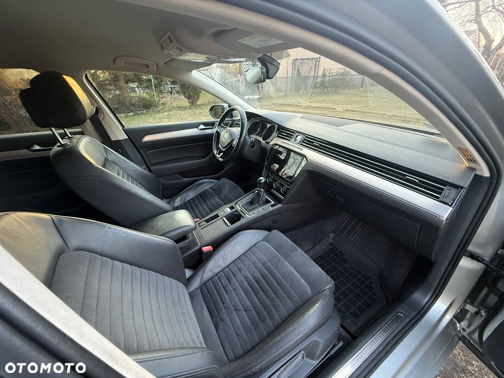 Volkswagen Passat Variant 2.0 TDI SCR (BlueMotion Technology) Highline - 10