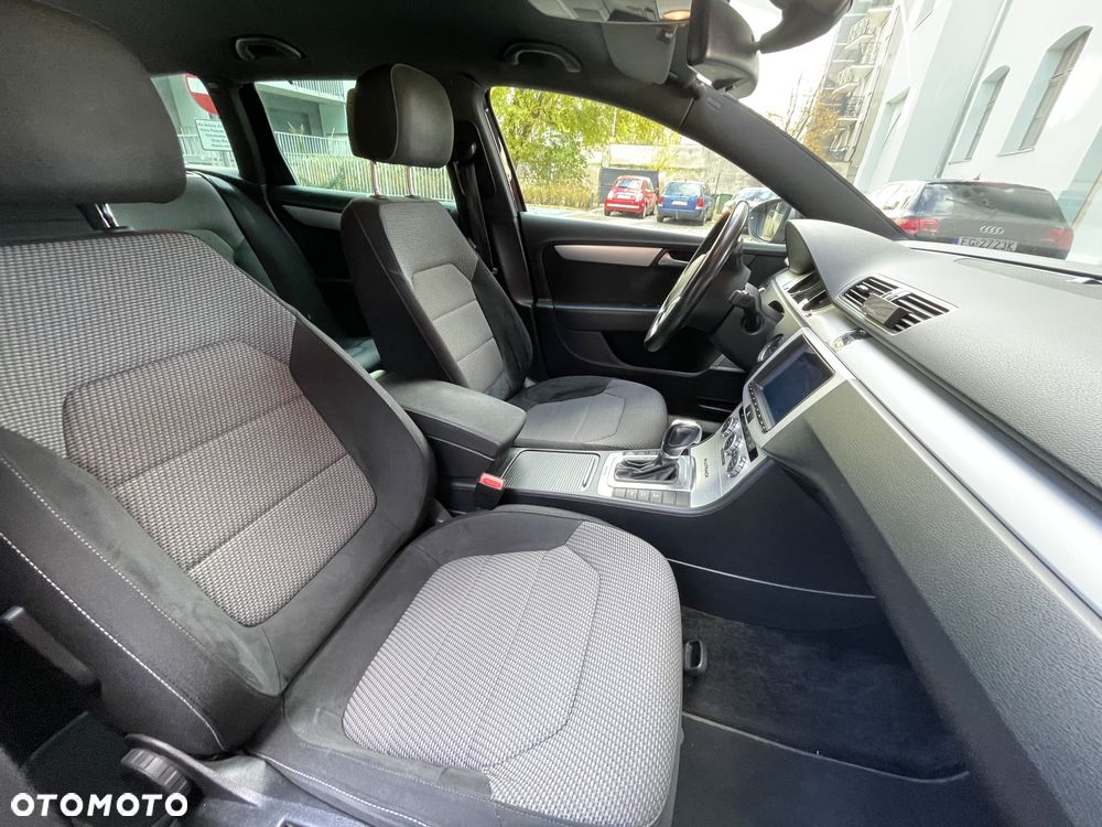 Volkswagen Passat 2.0 TDI Highline DSG - 13