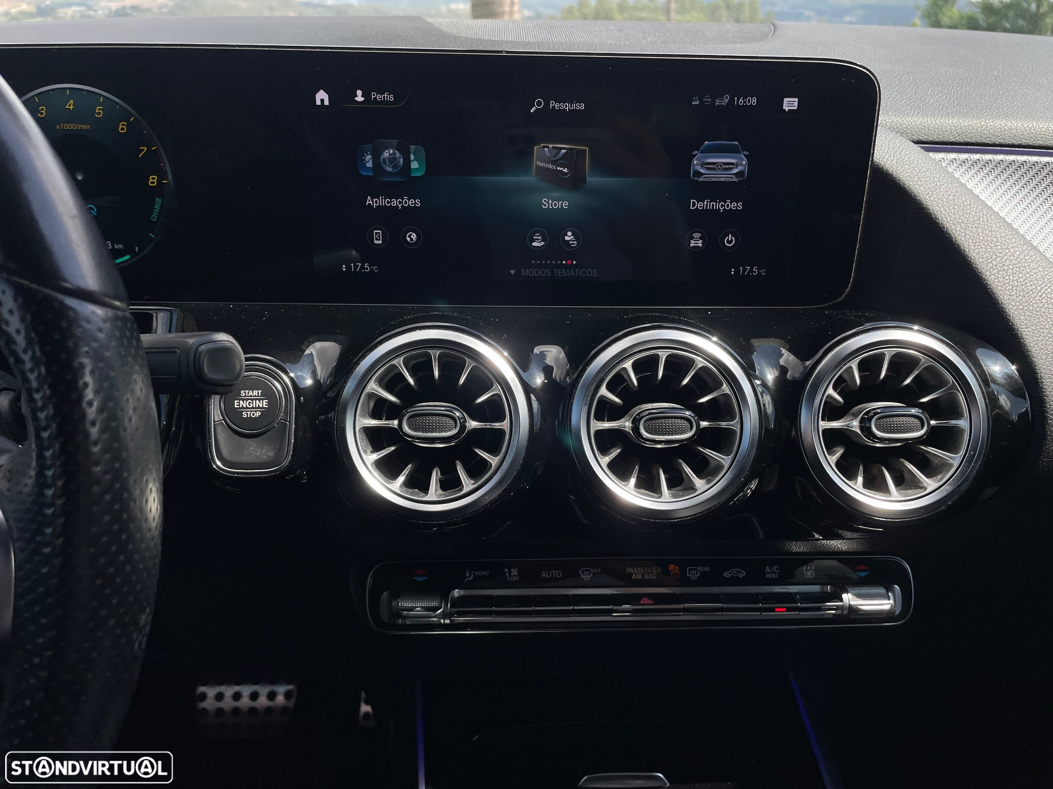 Mercedes-Benz GLA 250 e AMG Line - 31