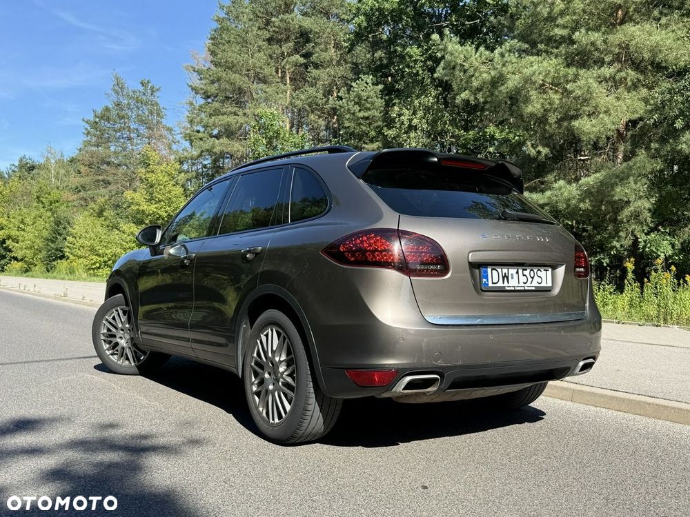 Porsche Cayenne Diesel Platinum Edition - 14