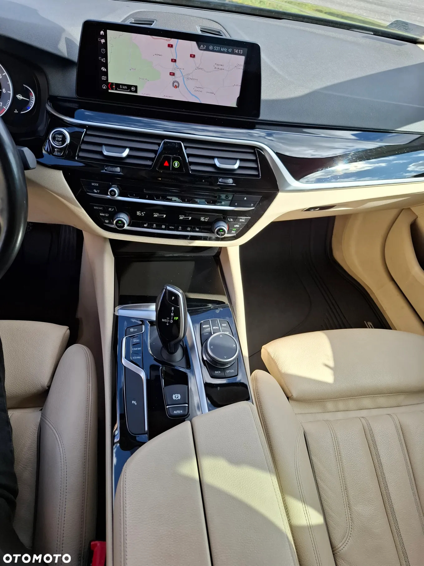 BMW Seria 5 530i xDrive - 22
