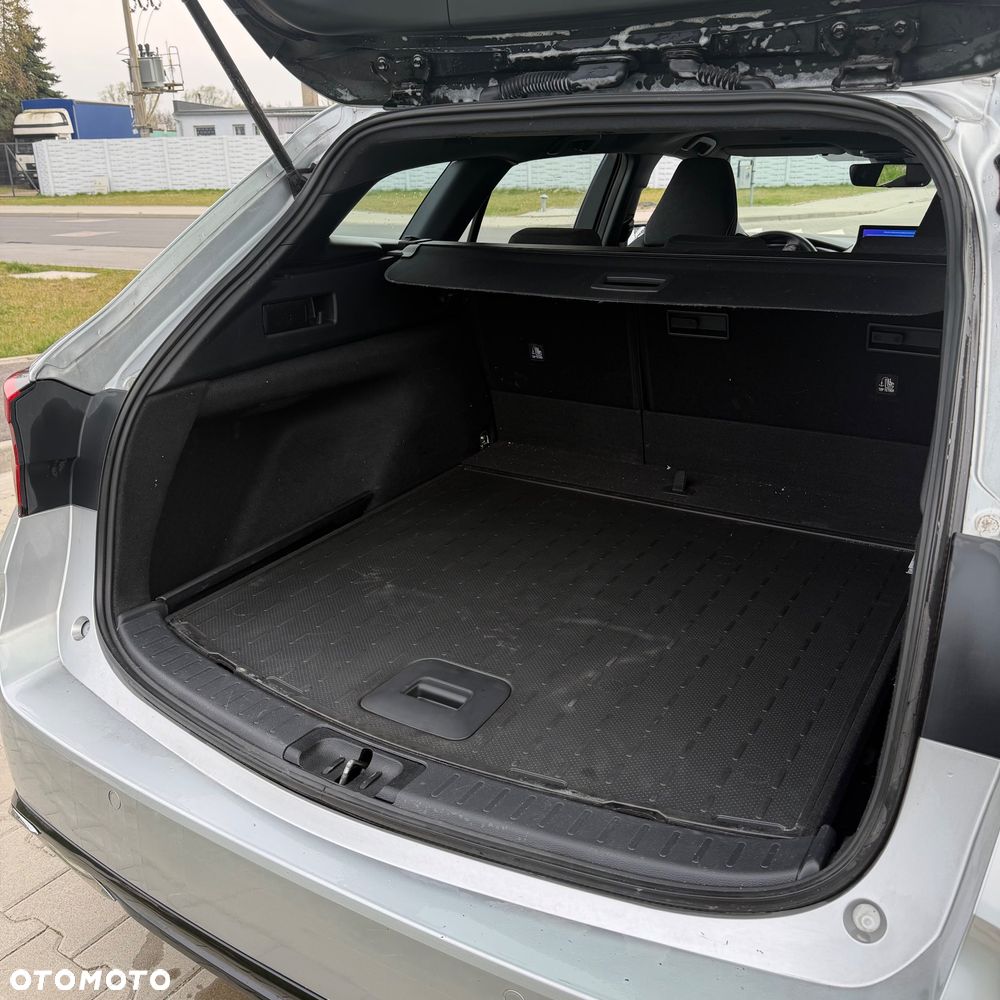 Toyota Corolla 1.8 Hybrid Comfort - 6