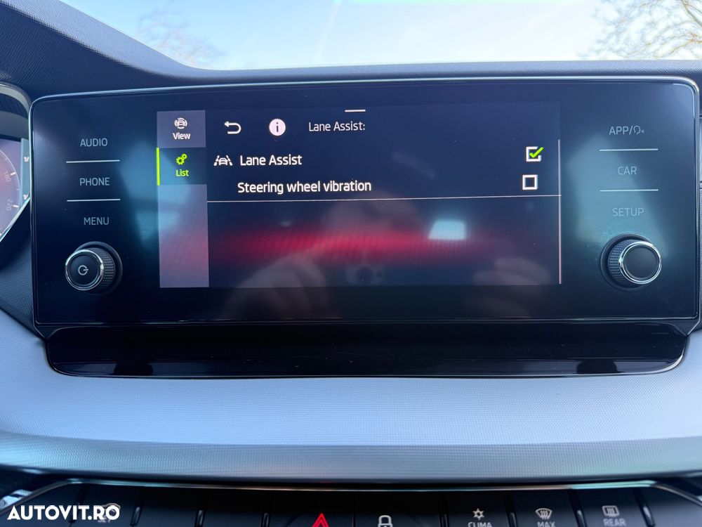 Skoda Octavia 2.0 TDI DSG Ambition - 33