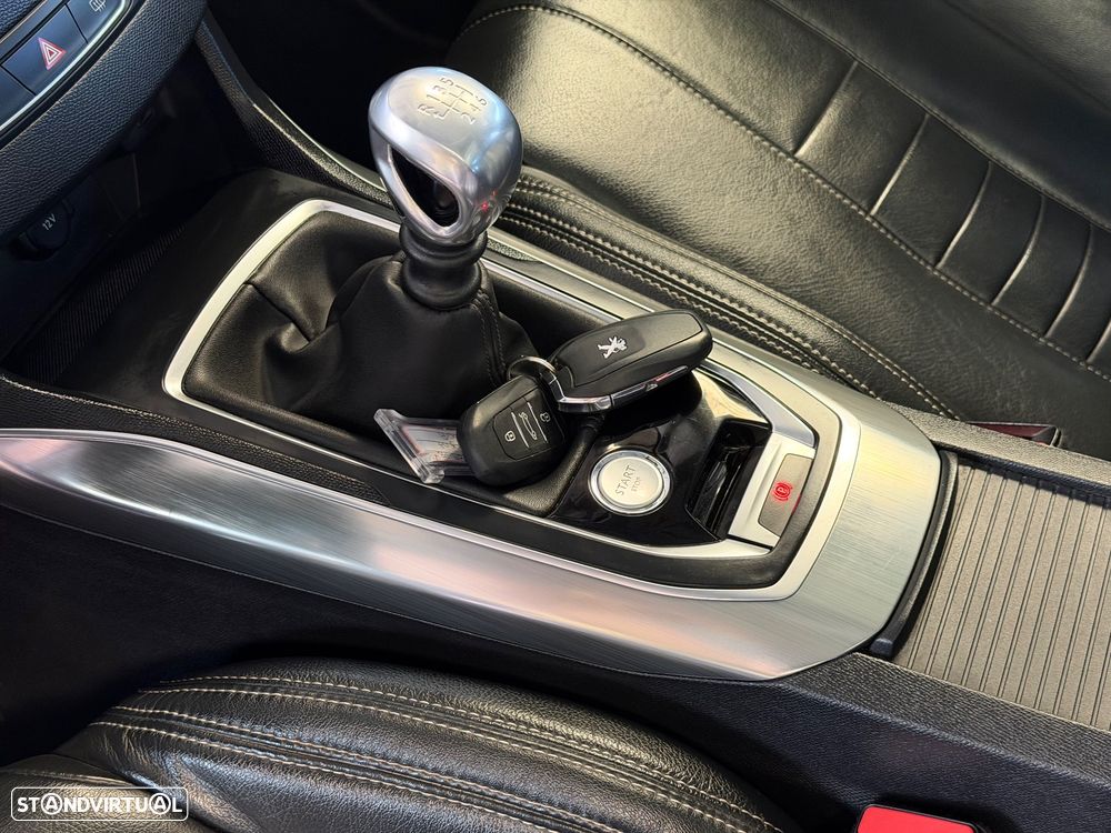 Peugeot 308 SW BlueHDi 130 Stop & Start Allure Pack - 16