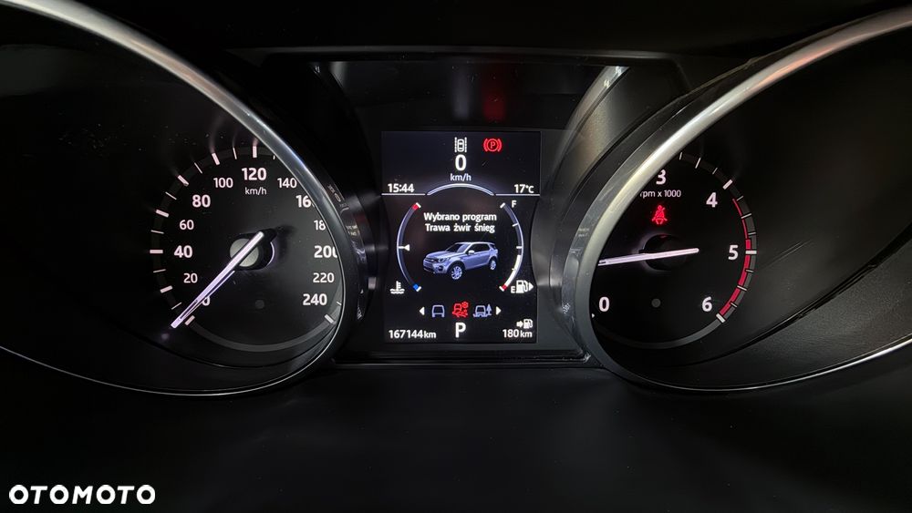 Land Rover Discovery Sport TD4 HSE Luxury - 35