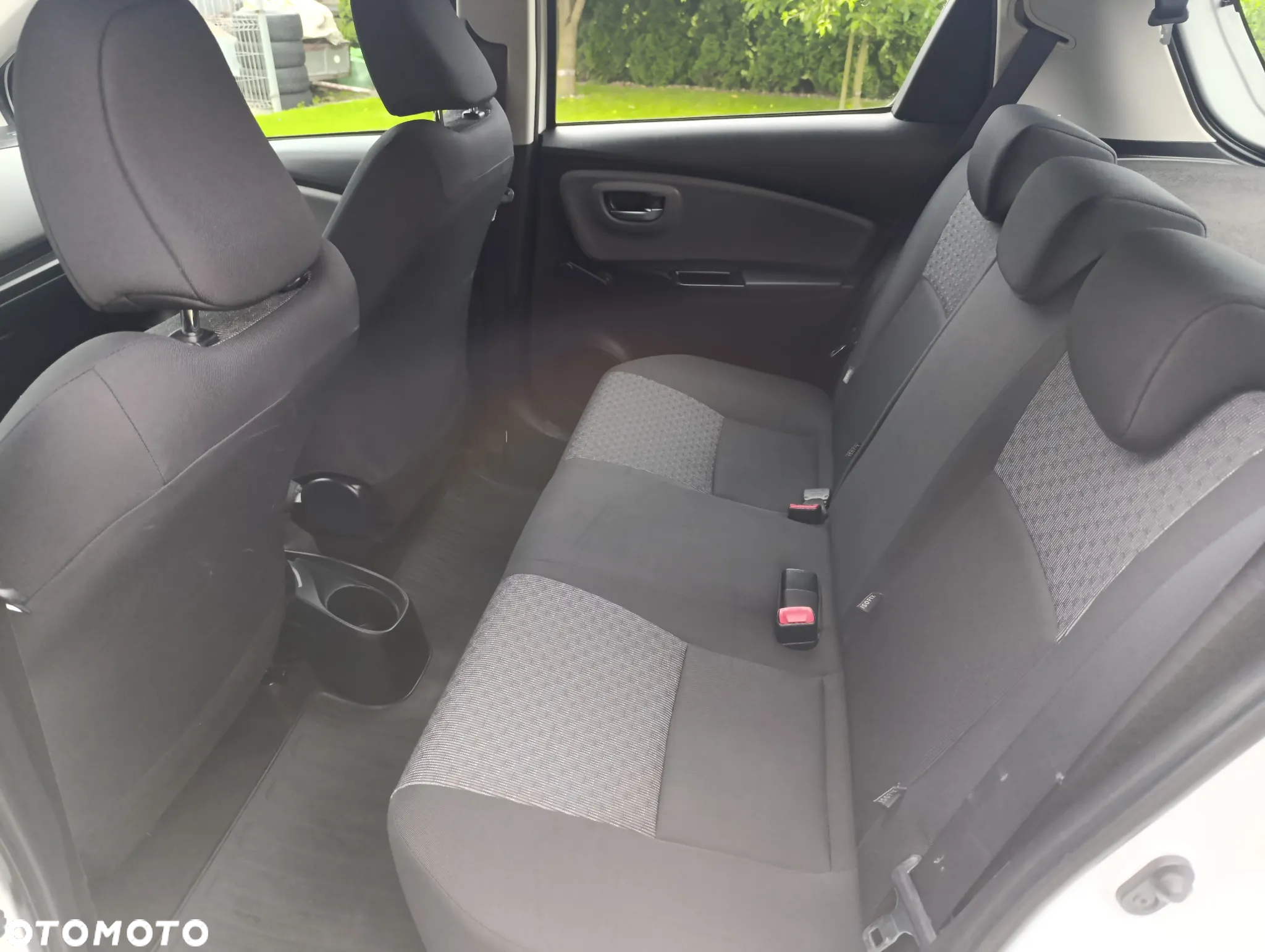 Toyota Yaris 1.0 Active EU6 - 9
