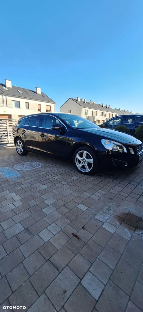 Volvo V60 D3 Momentum - 1