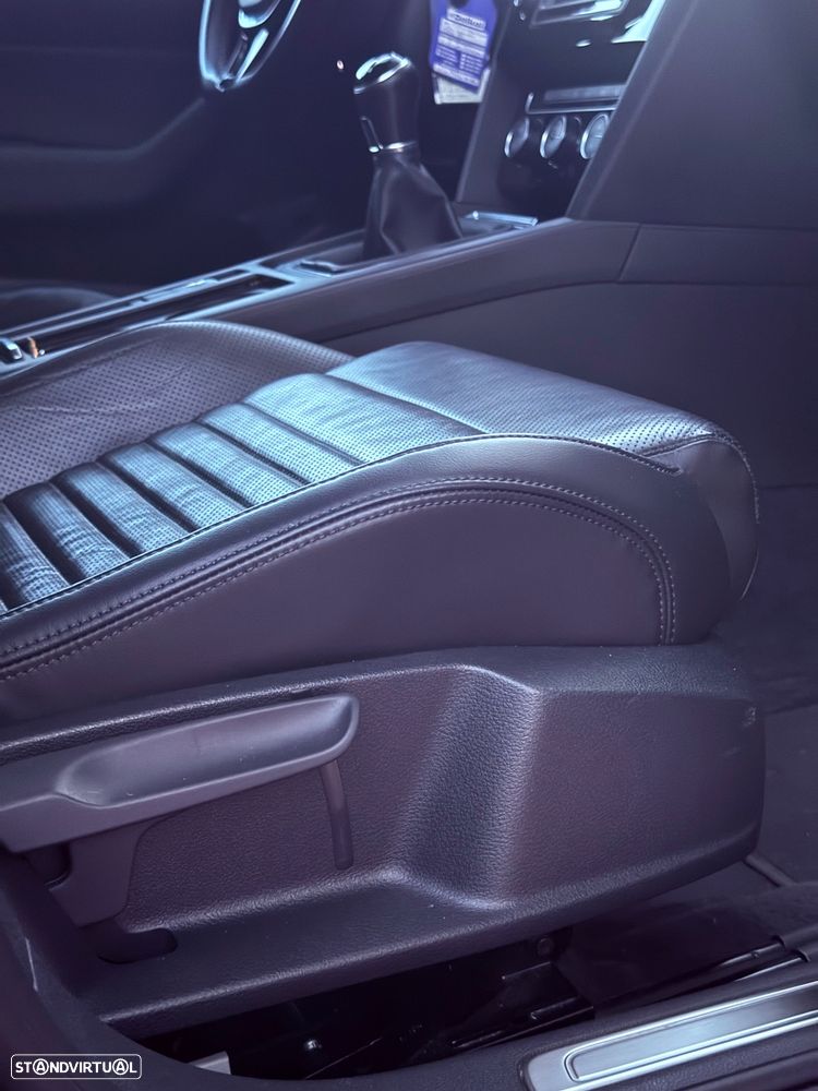 VW Passat - 12