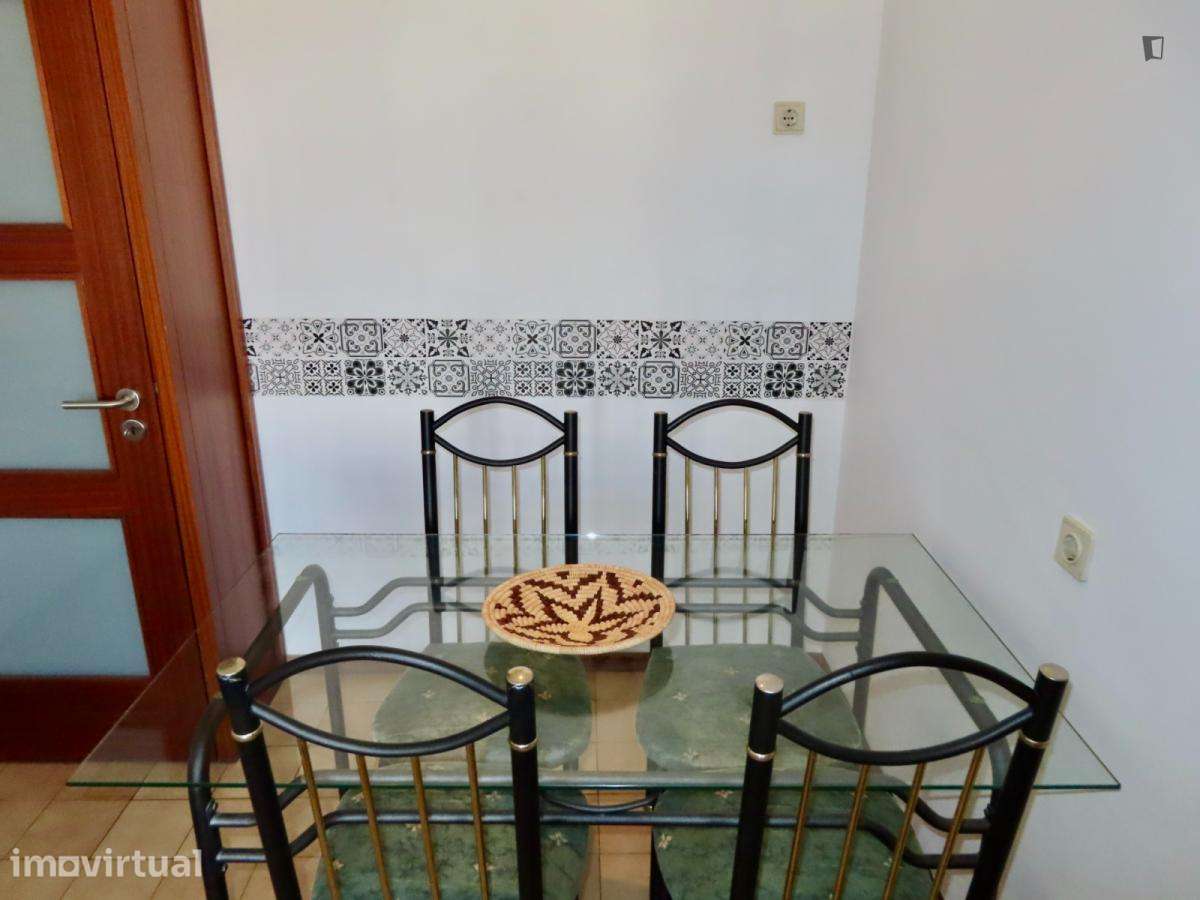 Apartamento com 1 quartos - localizado em Cedofeita Porto - Grande imagem: 4/14