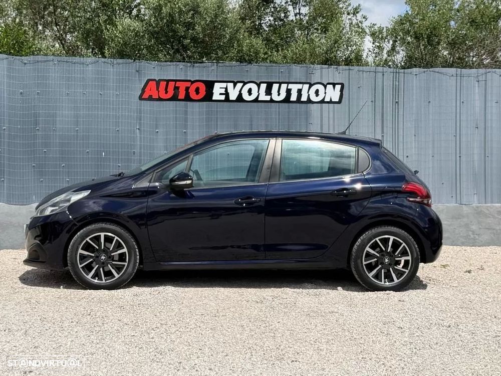Peugeot 208 1.6 BlueHDi Style - 3