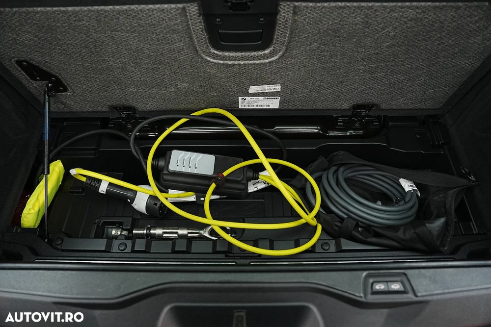 BMW X5 xDrive45e - 41