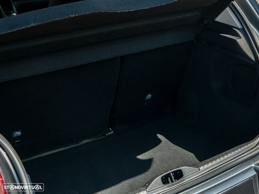 Citroën C3 1.2 PureTech Shine - 33