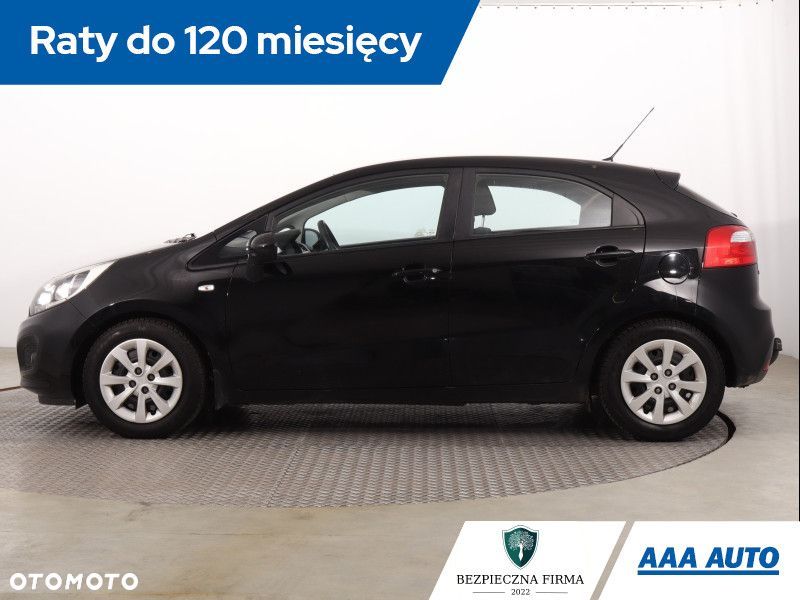 Kia Rio - 4