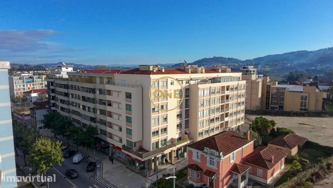 Exclusivo Apartamento T5 no Centro de Santo Tirso - Grande imagem: 2/27
