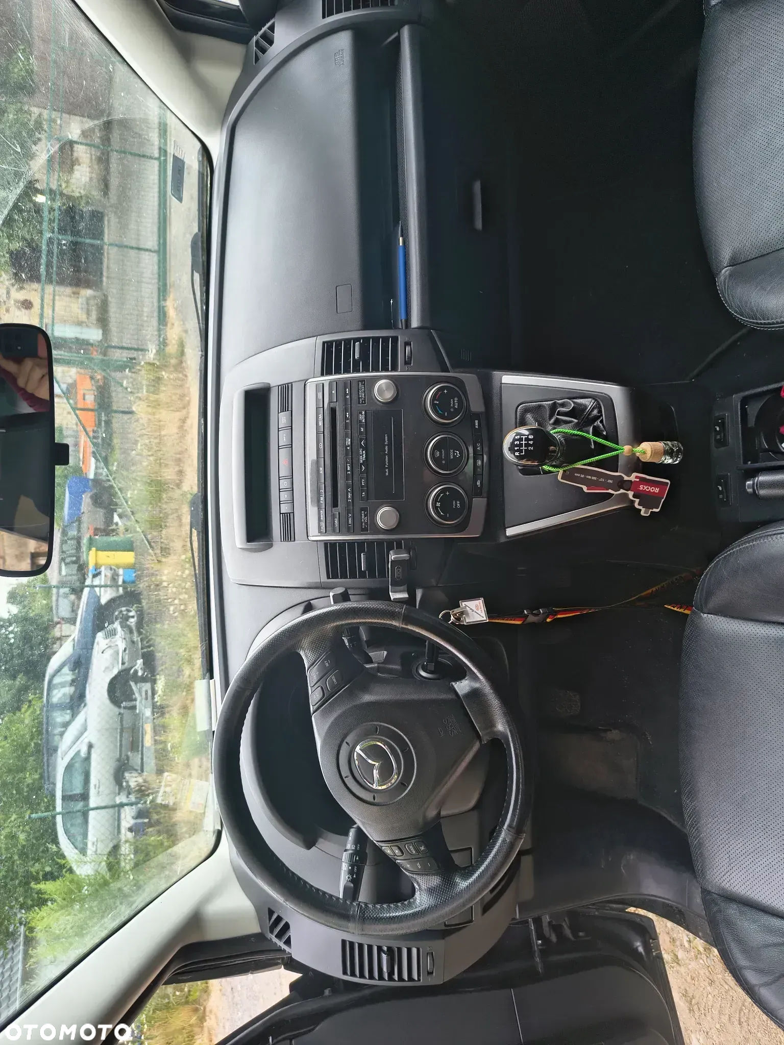 Mazda 5 2.0 CD Exclusive + - 6