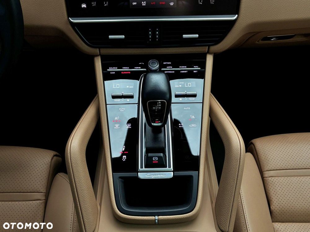 Porsche Cayenne - 33