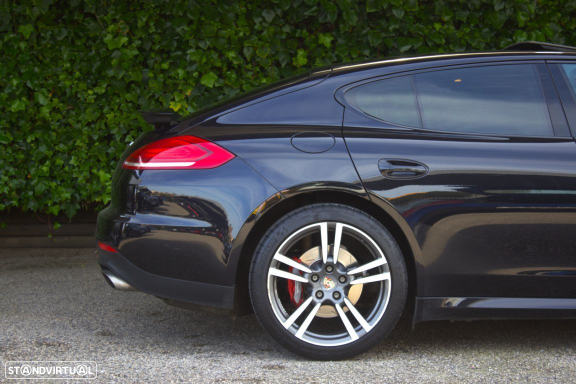 Porsche Panamera Edition - 4