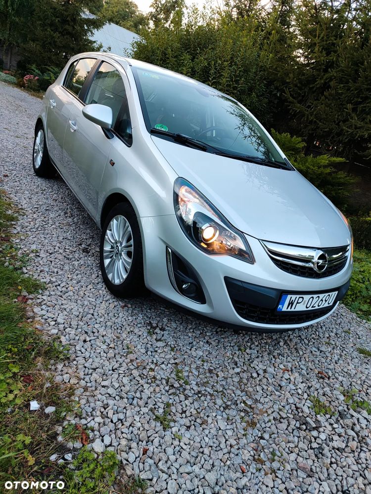 Opel Corsa 1.4 16V Cosmo - 23