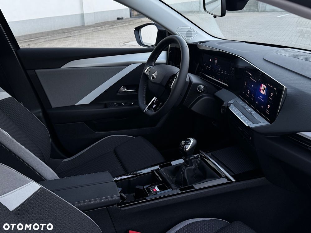 Opel Astra 1.2 Turbo - 9