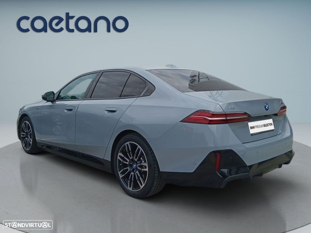 BMW i5 eDrive40 Pack Desportivo M - 6