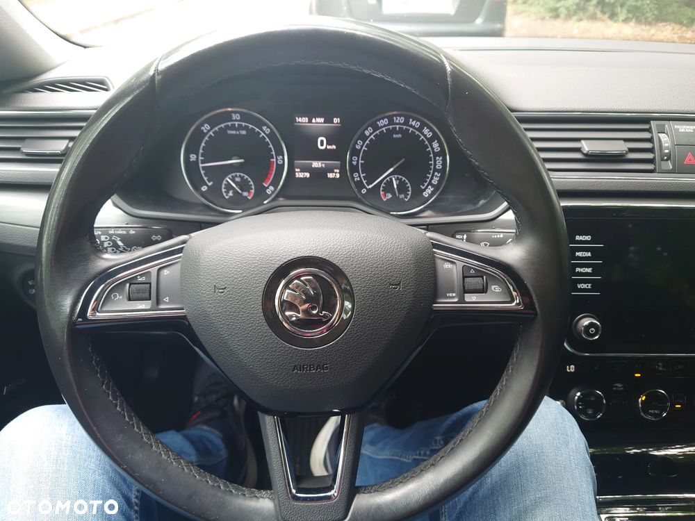 Skoda Superb 2.0 TDI Style DSG - 13