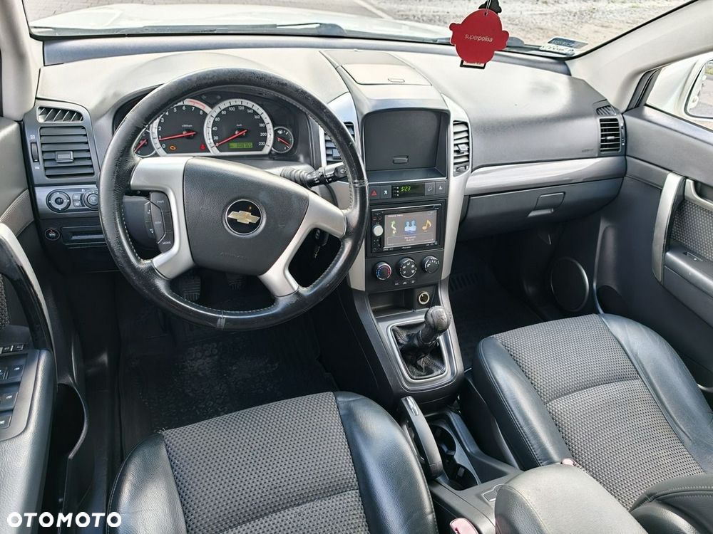 Chevrolet Captiva - 19