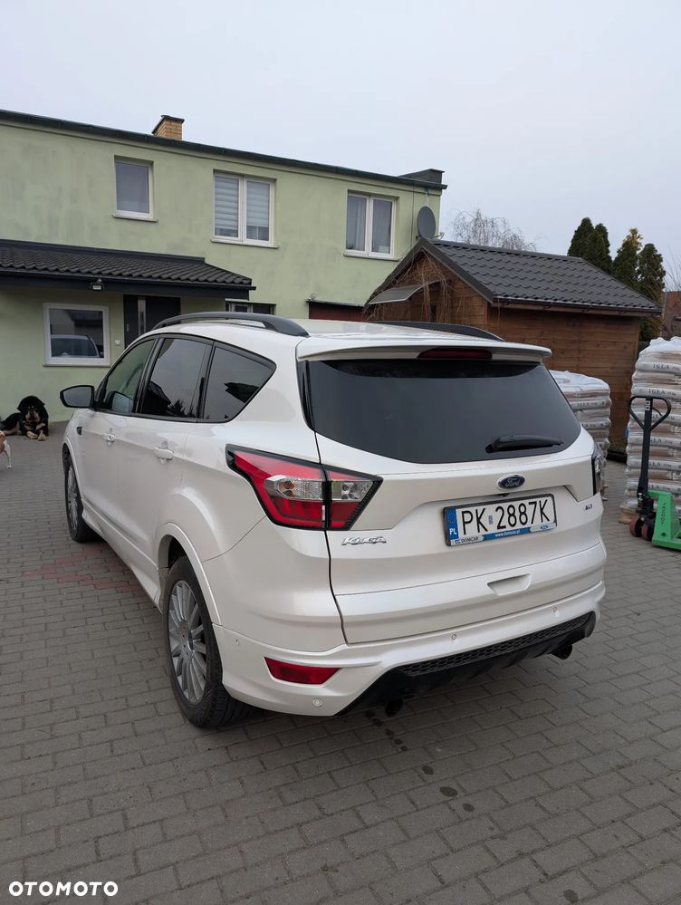 Ford Kuga 2.0 TDCi AWD ST-Line - 4