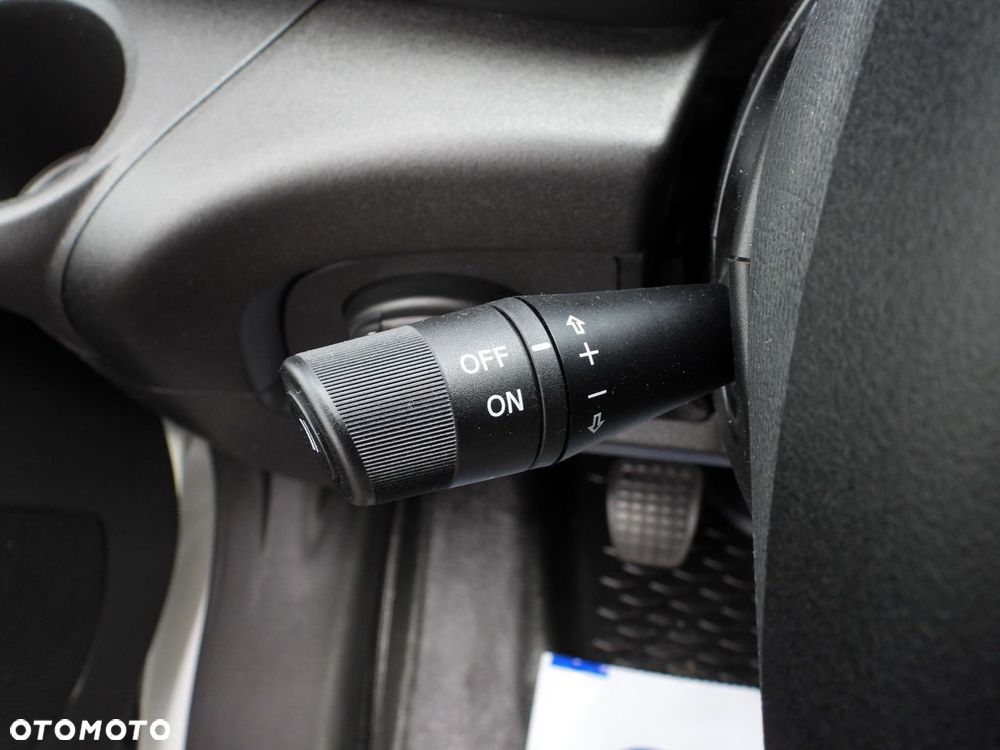 Iveco DAILY 35C17 SKRZYNIA PODWÓJNA KABINA DOKA 7 MIEJSC TEMPOMAT BLIŹNIACZE KOŁA KLIMATYZACJA  170KM - 32