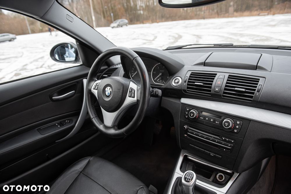 BMW Seria 1 120d DPF Edition Sport - 25