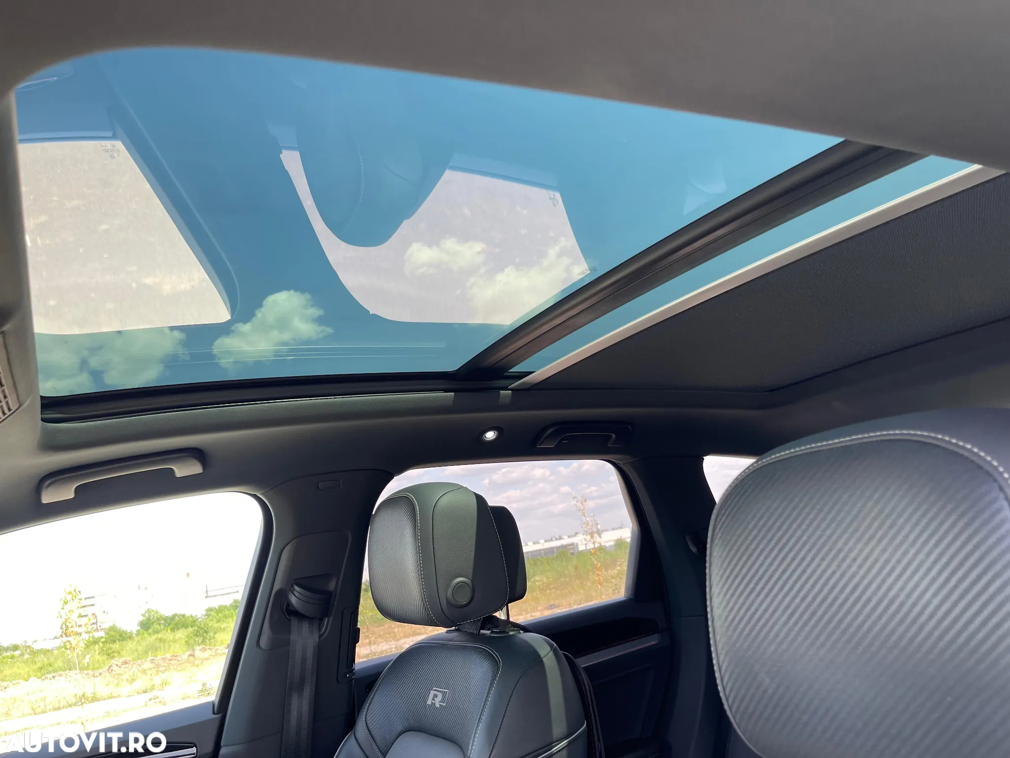 Volkswagen Touareg V6 TDI R-Style - 4