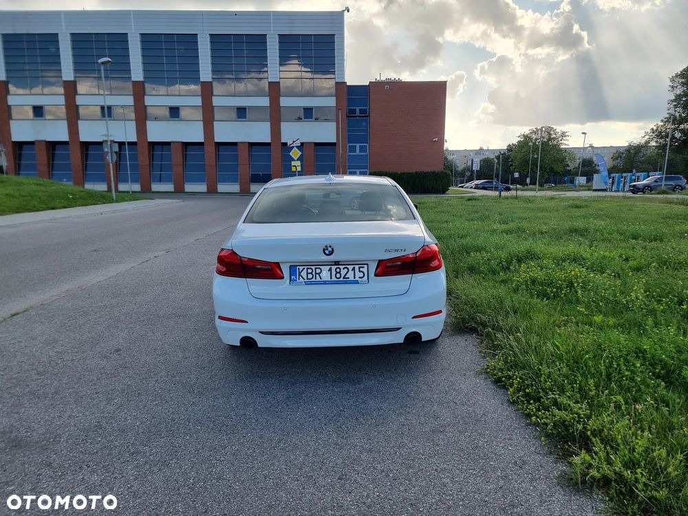 BMW Seria 5 530i Sport Line sport - 6