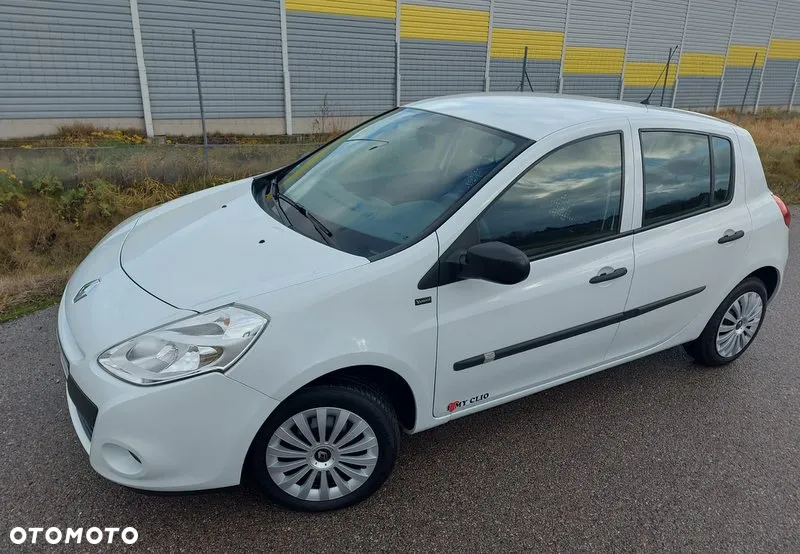 Renault Clio 1.2 16V 75 Yahoo - 18