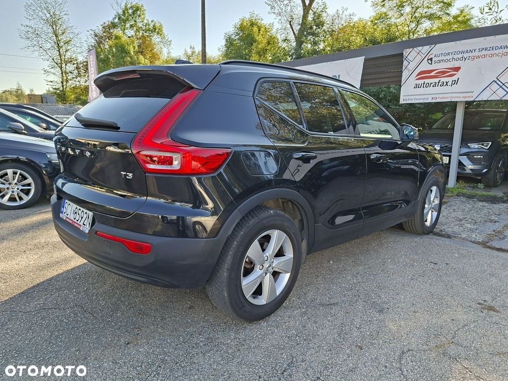 Volvo XC 40 T3 Geartronic Momentum Core - 11