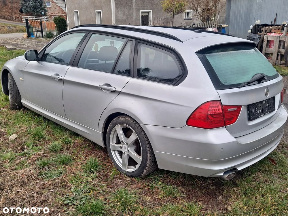 BMW Seria 3 320d - 4