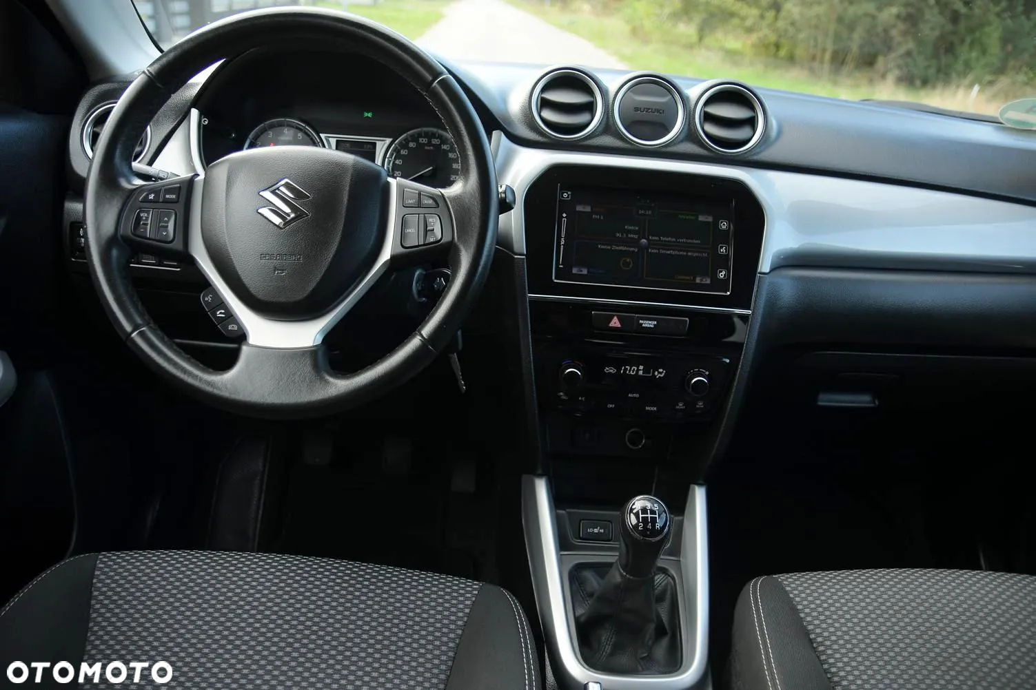 Suzuki Vitara - 23